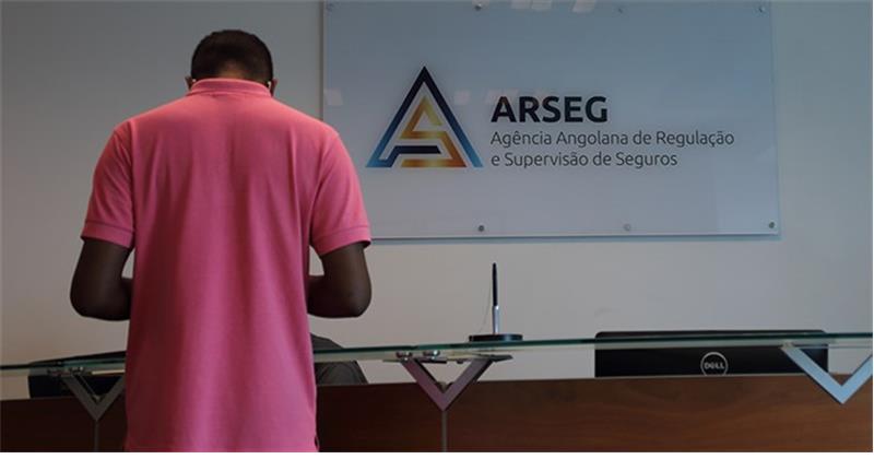 ARSEG aplica multas de até 70 milhões Kz e revoga licença da Royal Seguros